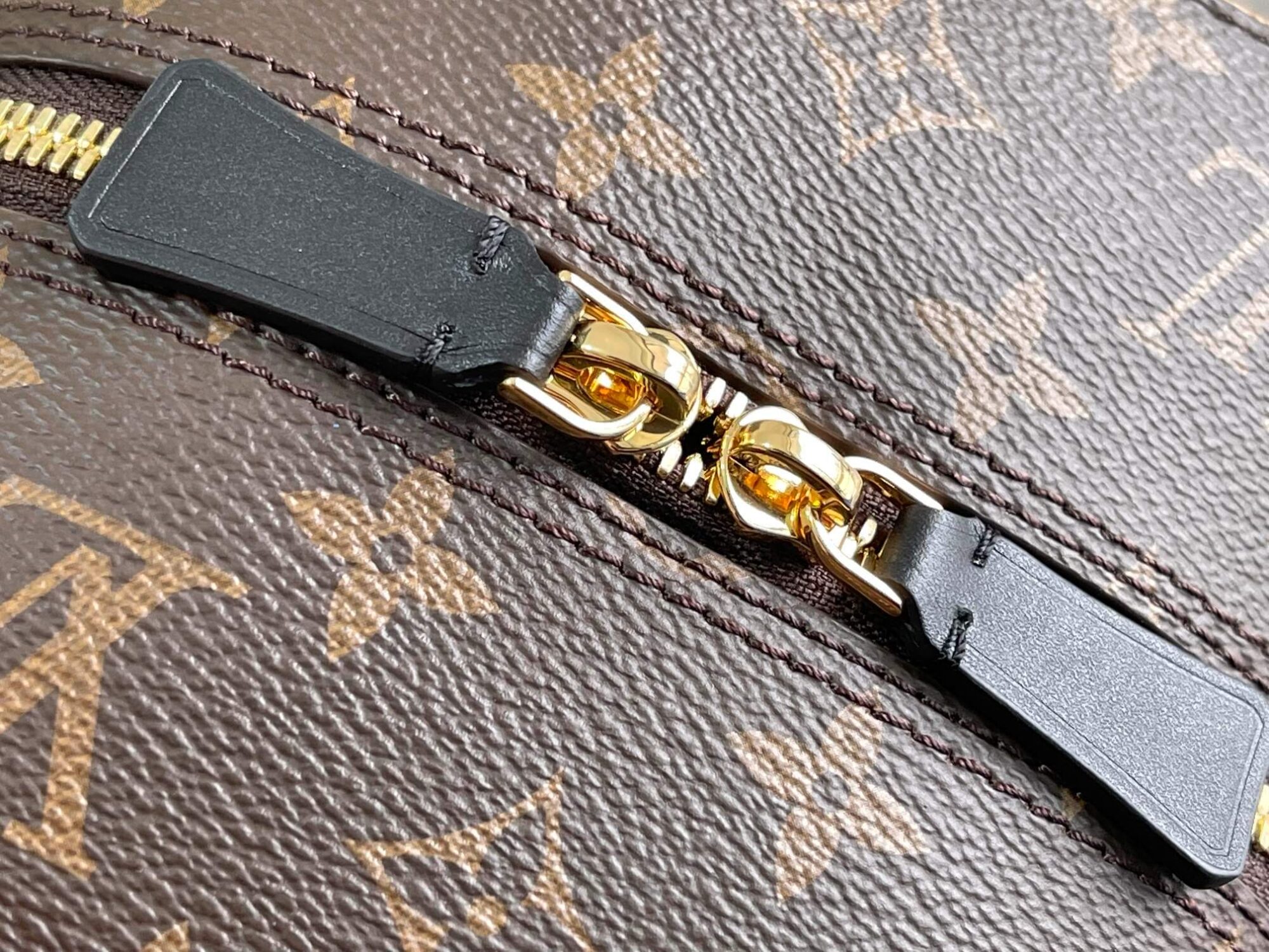 Louis Vuitton LV Monogram Reserve Vanity Square HandBag M43589 Brown - Image 6