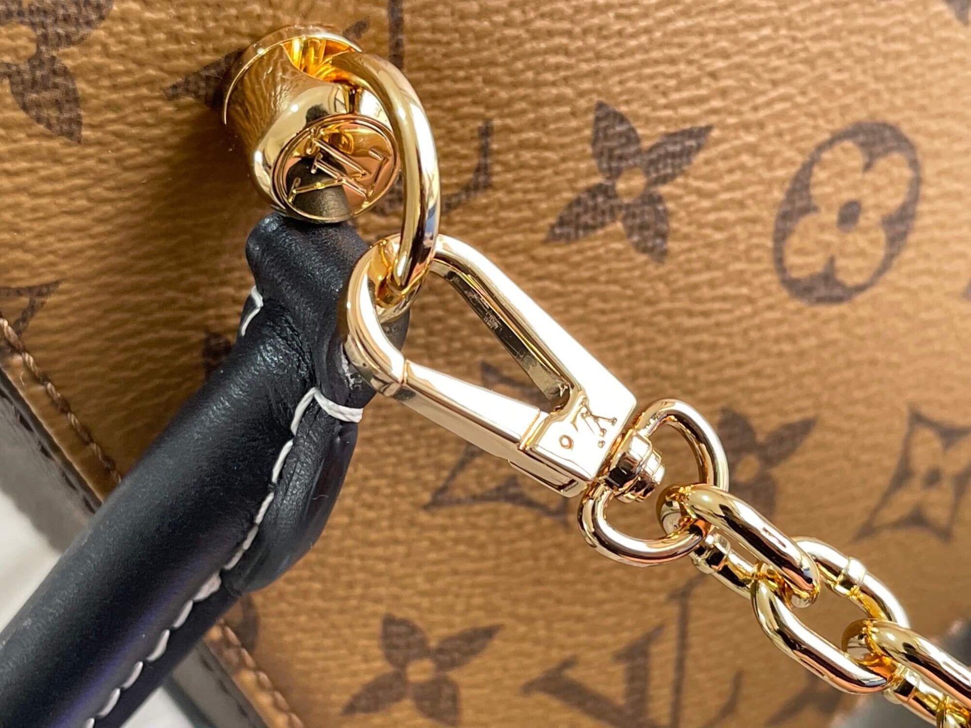Louis Vuitton LV Monogram Reserve Vanity Square HandBag M43589 Brown - Image 8