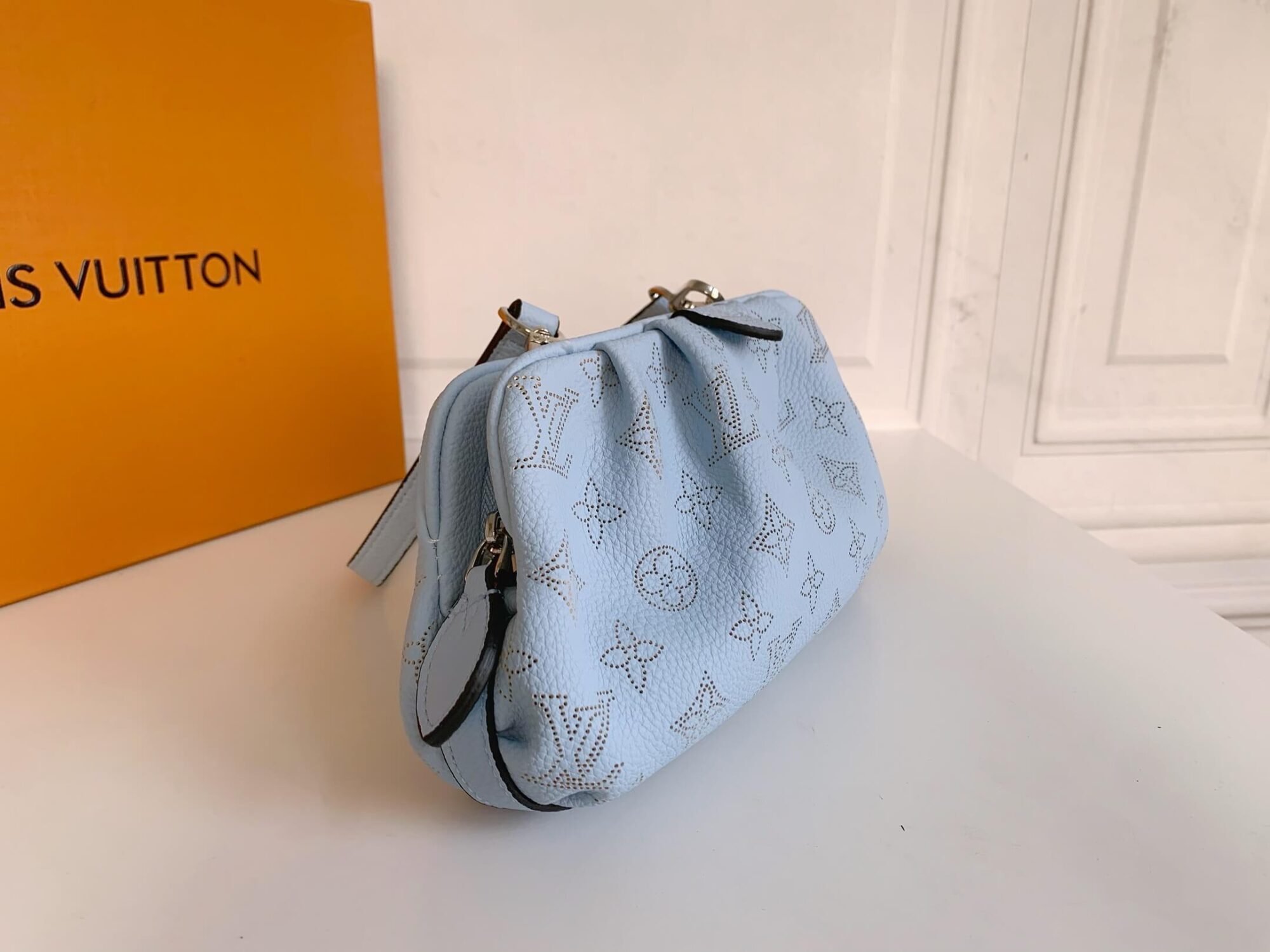 Louis Vuitton LV Monogram Scala mini Pouch Mahina Shoulder Crossbody Bag M80094 Green M80093 Black M80092 Pink - Blue - Image 31