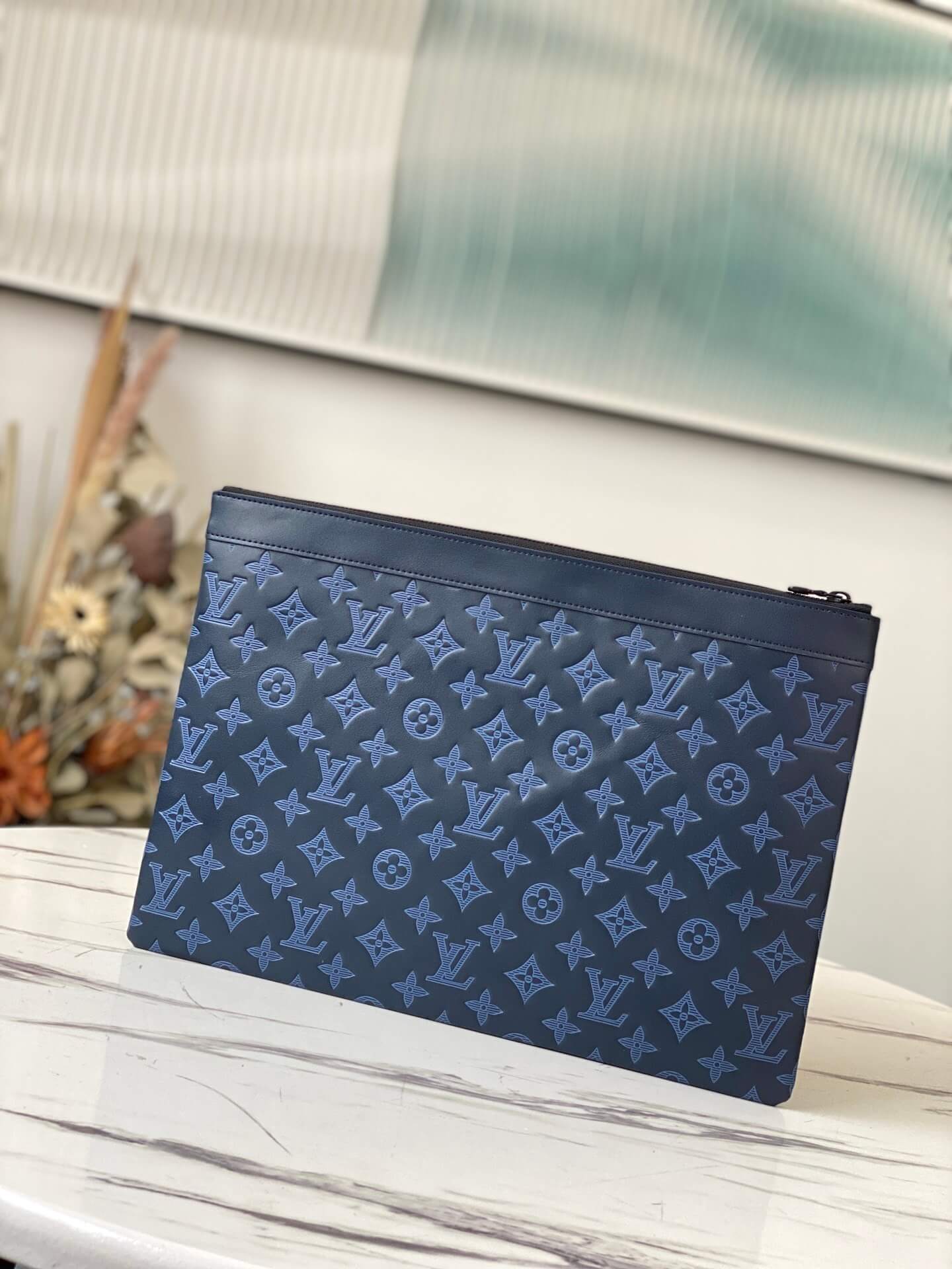 Louis Vuitton LV Monogram Shadow Discovery Pochette GM Handbag M80425 Navy Blue - Image 9