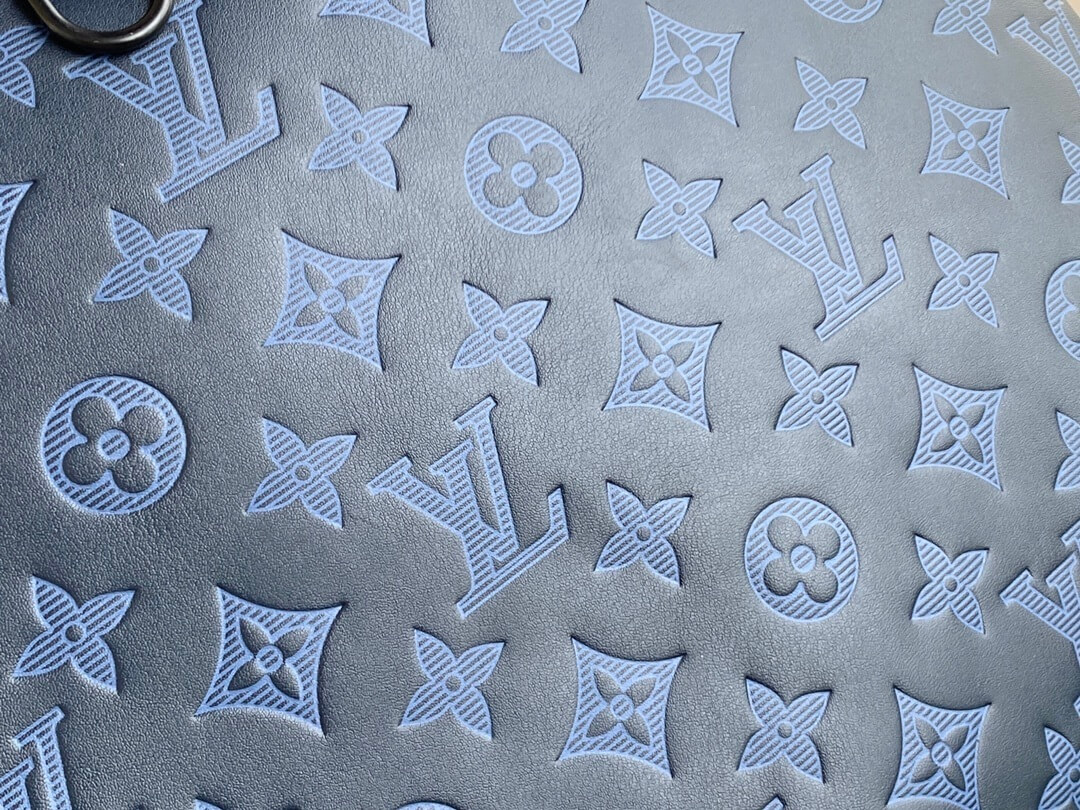 Louis Vuitton LV Monogram Shadow Discovery Pochette GM Handbag M80425 Navy Blue - Image 6