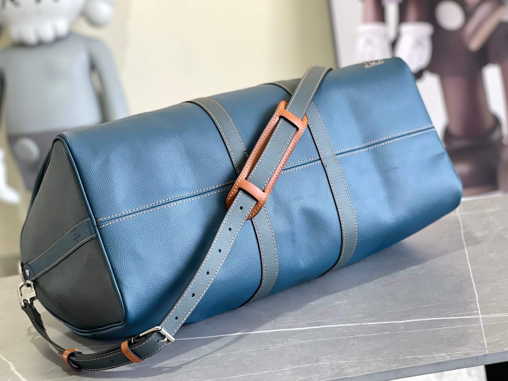 Louis Vuitton LV Taurillon leather Keepall Bandoulière 50 Travel Shoulder HandBag M21377 Blue - Image 9