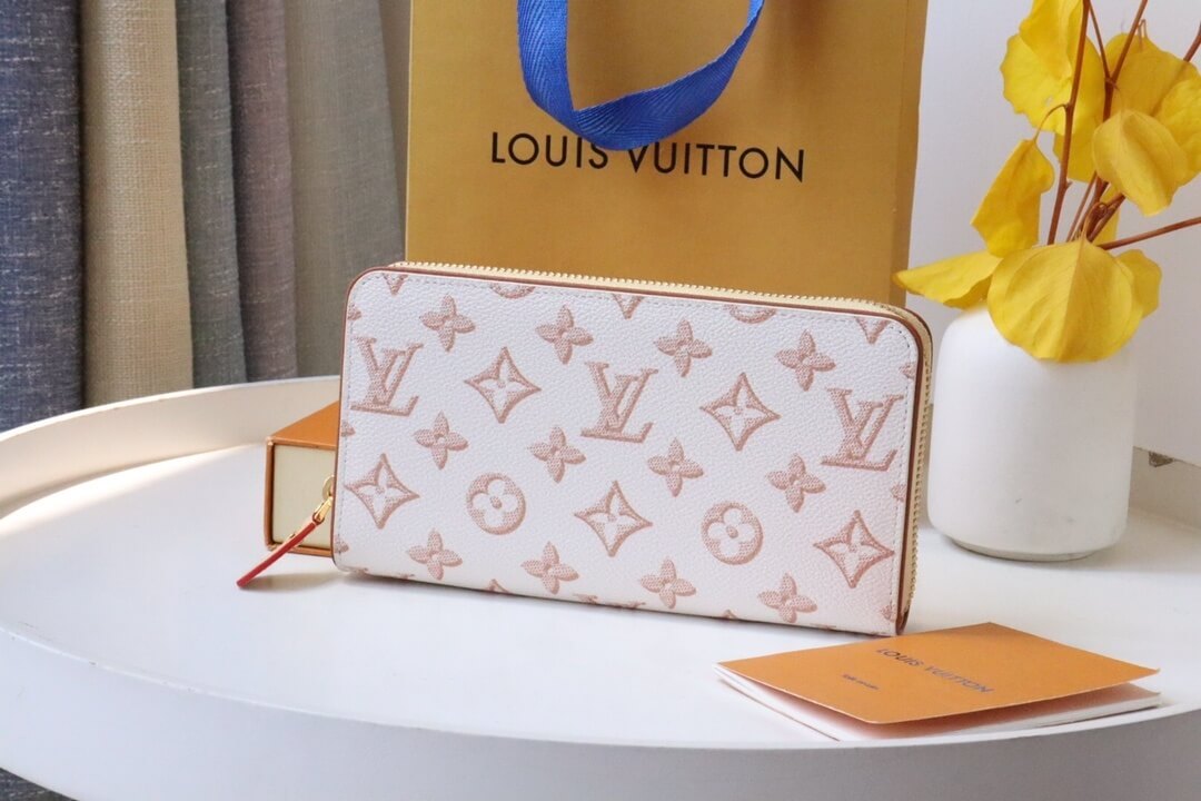 Louis Vuitton LV Monogram canvas Clémence Zippy Wallet M81476 Beige