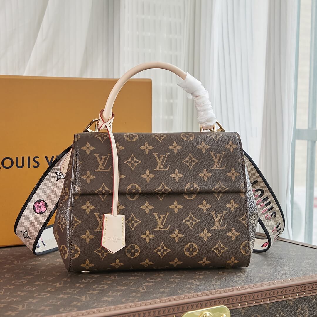 Louis Vuitton LV Monogram canvas Cluny BB Shoulder Handbag M46372 Black - Mini M46055 Beige