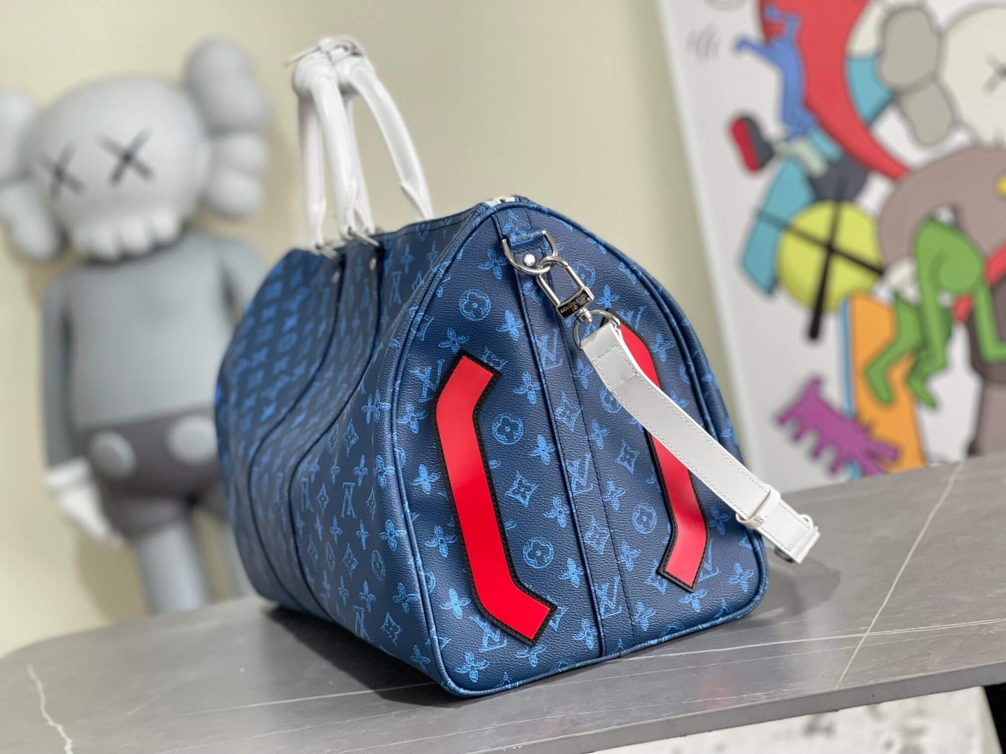 Louis Vuitton LV Monogram canvas Keepall Bandoulière 50 Travel Shoulder Bag M58979 Navy Blue - Image 4