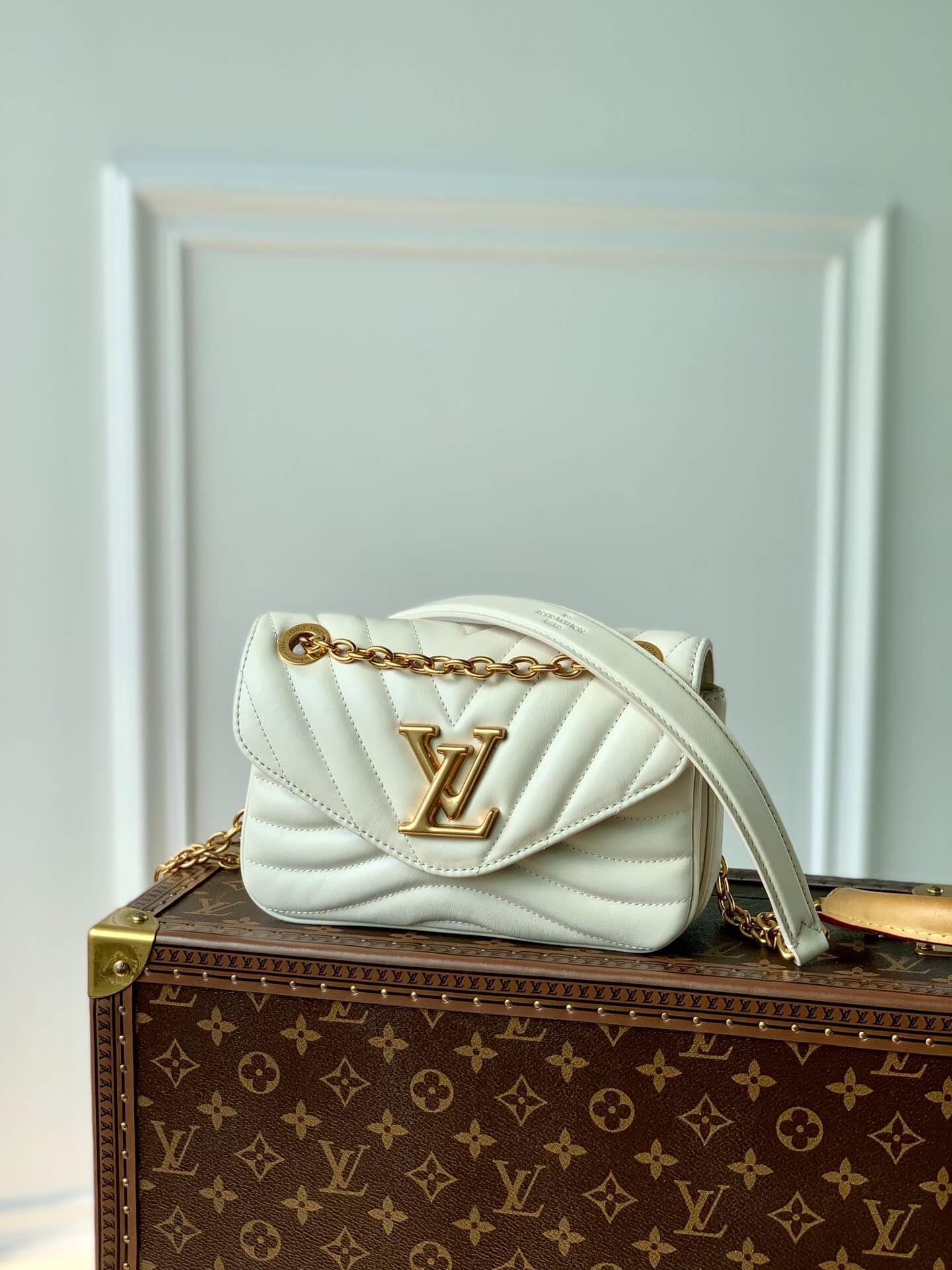 Louis Vuitton LV New Wave Small Chain Multi Pochette Accessoires Shoulder HandBag M20685 White M20686 Pink M20687 Black M20838 Beige