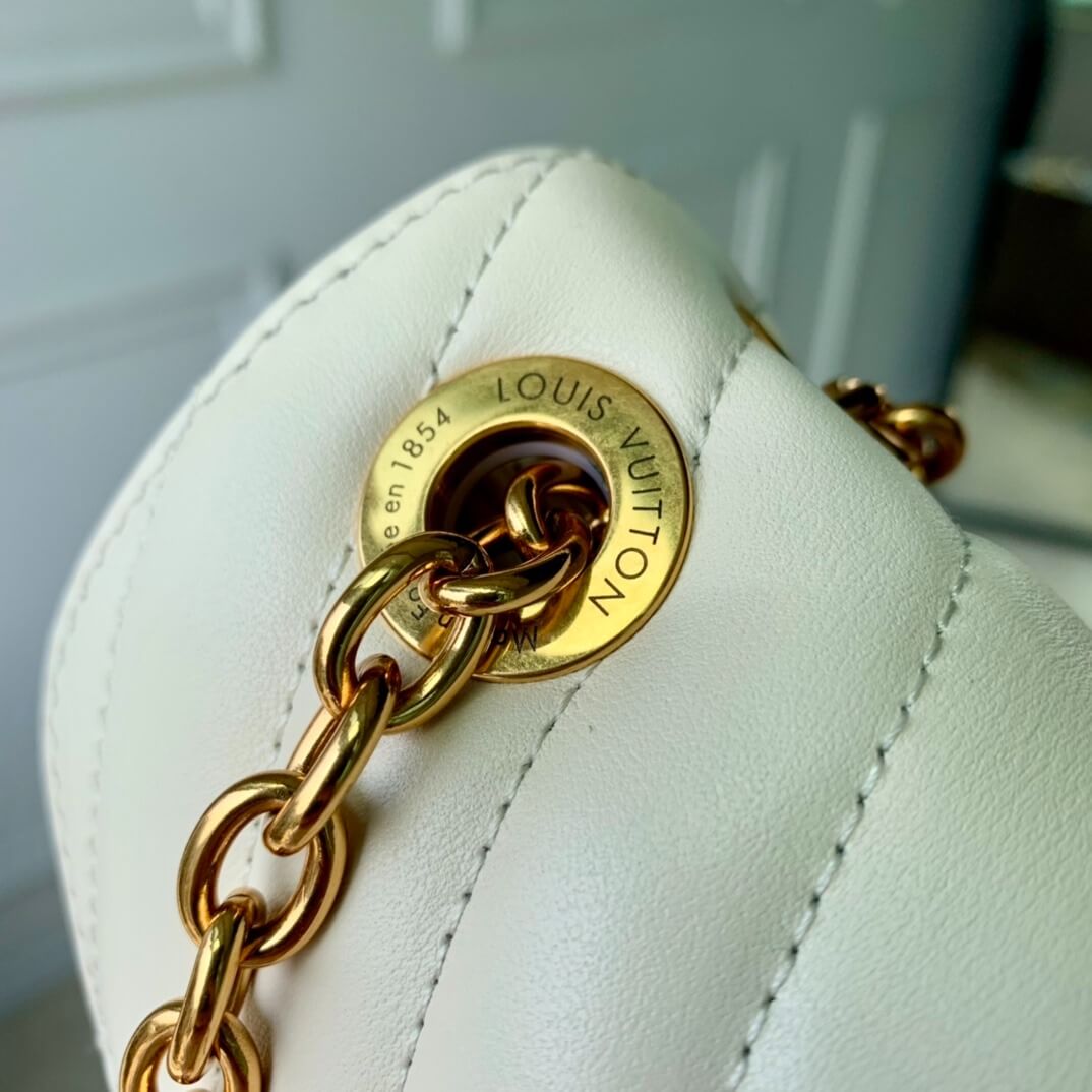 Louis Vuitton LV New Wave Small Chain Multi Pochette Accessoires Shoulder HandBag M20685 White M20686 Pink M20687 Black M20838 Beige - Image 8