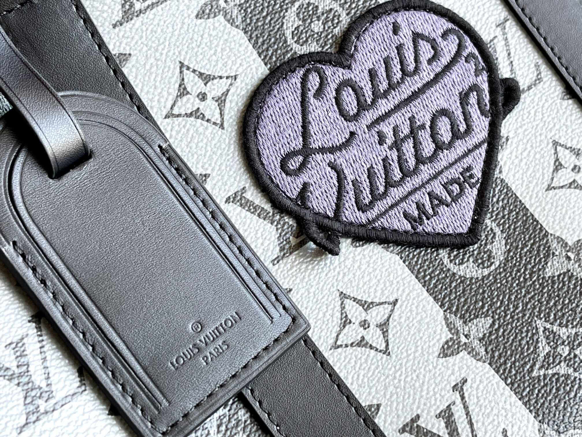 Louis Vuitton LV X NIGO Monogram canvas Keepall Bandouliere 50 floral Striped Travel Bag M40567 Brown - Black / Grey - Image 17
