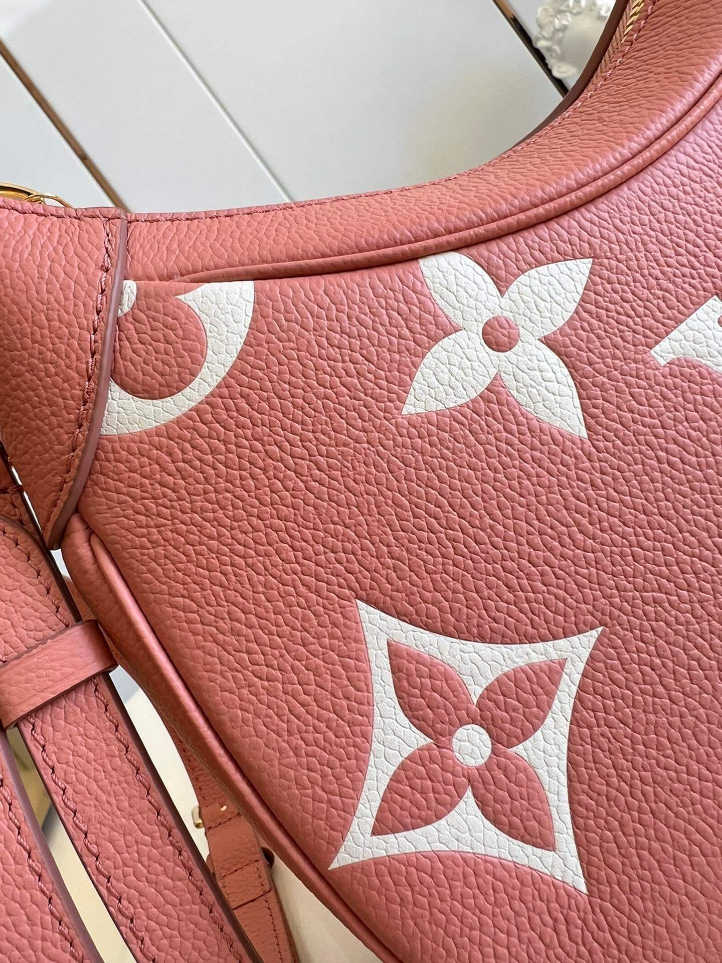 Louis Vuitton LV Monogram Empreinte Bagatelle Hobo Handbag M46301 Trianon Pink / Cream - Image 6
