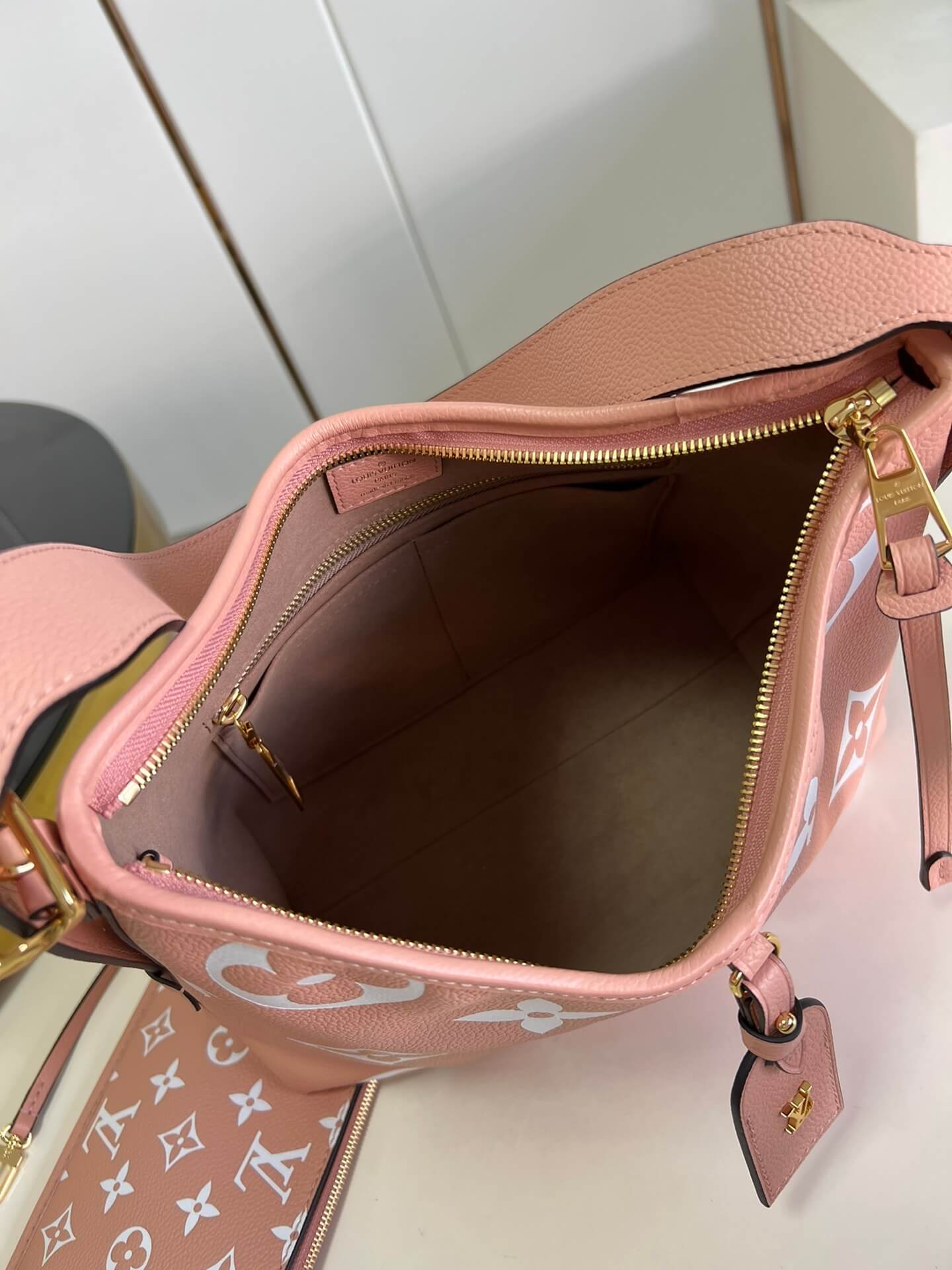 Louis Vuitton LV Monogram Empreinte CarryAll Shoulder Handbag M46298 Trianon Pink / Cream - Image 3