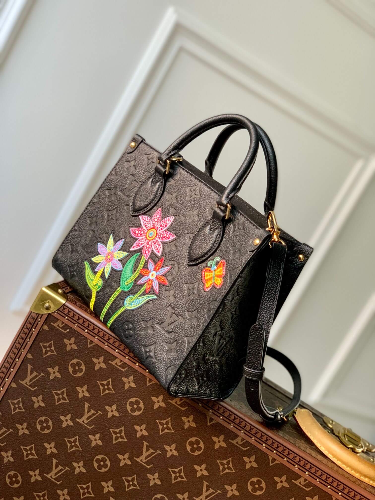 Louis Vuitton Monogram Empreinte LV x YK OnTheGo MM Handbag M46416 Black Flower - White Cream Flower - Image 6
