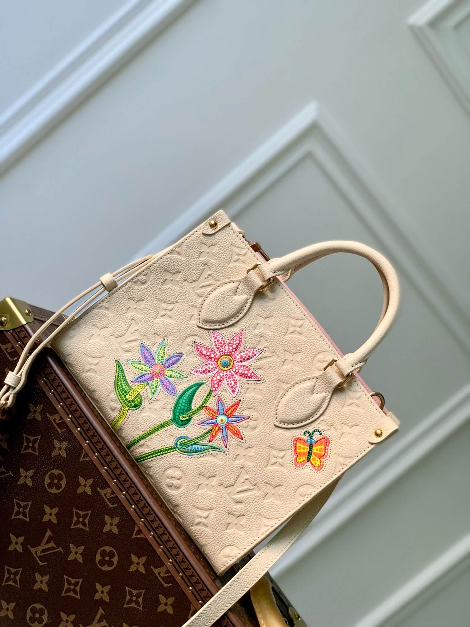 Louis Vuitton Monogram Empreinte LV x YK OnTheGo MM Handbag M46416 Black Flower - White Cream Flower - Image 10