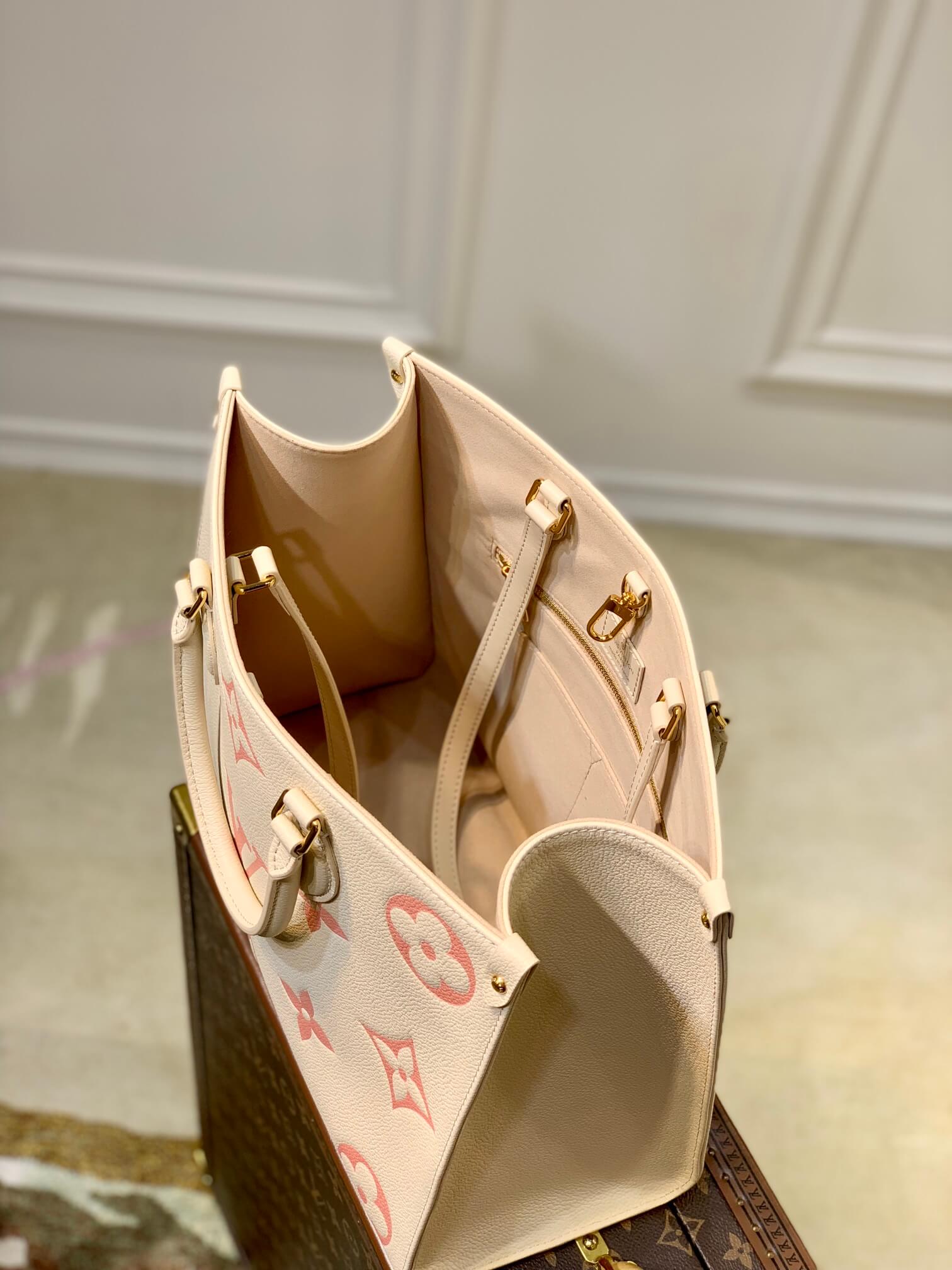 Louis Vuitton LV Monogram Empreinte OnTheGo MM Shoulder Handbag M21575 Cream / Rose Trianon M46286 Trianon Pink / Cream - Image 3