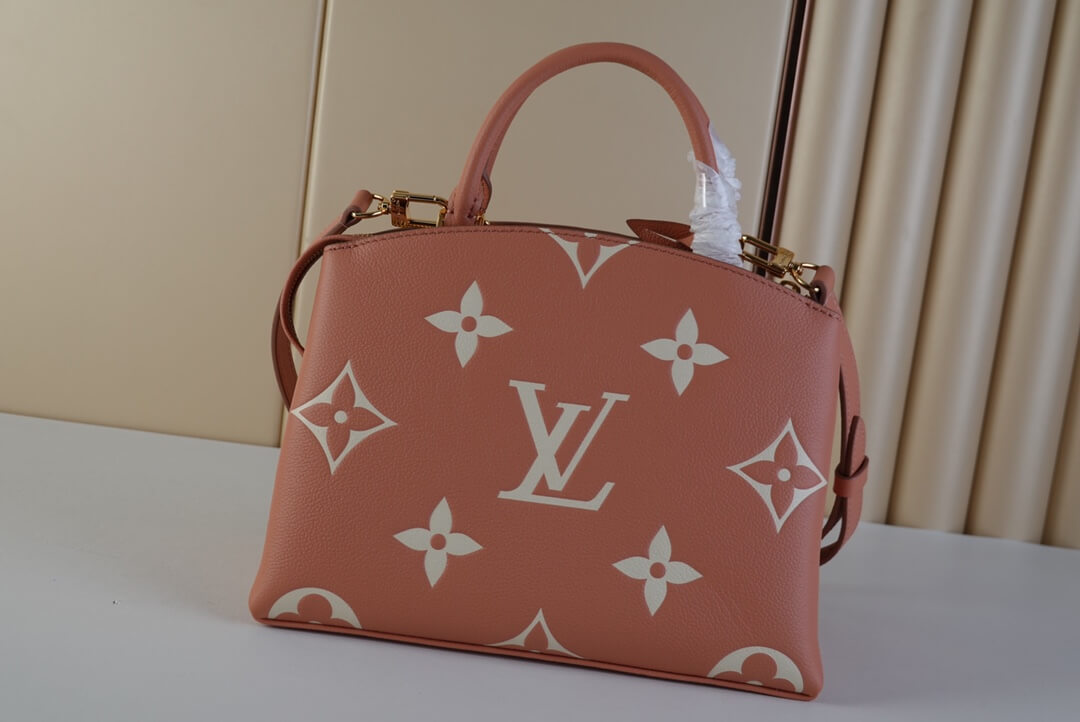 Louis Vuitton LV Monogram Empreinte Petit - Grand Palais Shoulder Handbag M46353 - M45811 Trianon Pink / Cream - Image 11