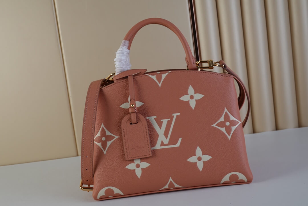 Louis Vuitton LV Monogram Empreinte Petit - Grand Palais Shoulder Handbag M46353 - M45811 Trianon Pink / Cream - Image 18