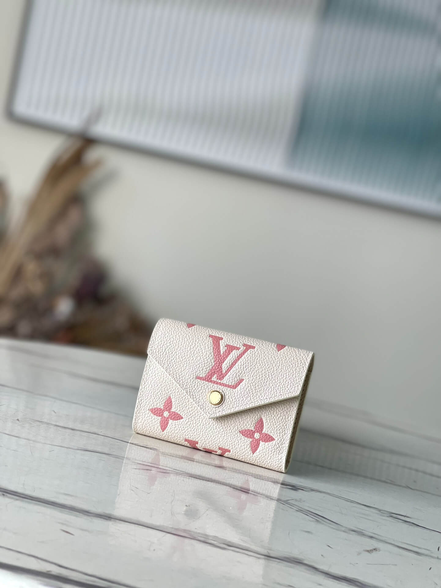 Louis Vuitton LV Monogram Empreinte Portefeuille Victorine Wallet M82062 Cream / Rose Trianon M81644 Trianon Pink / Cream