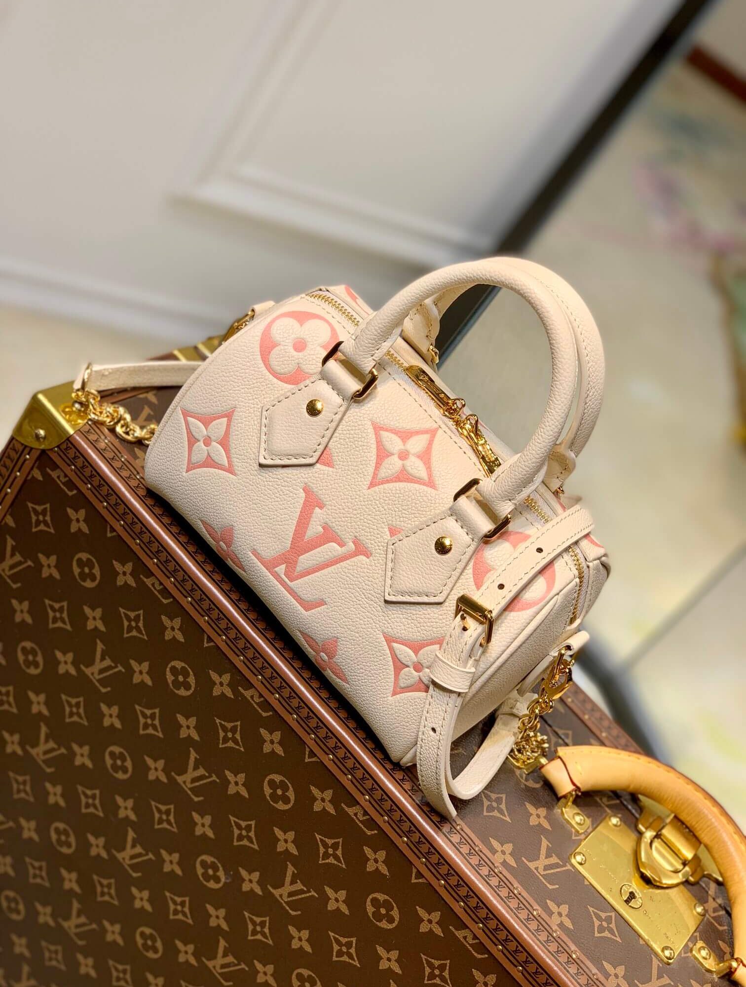 Louis Vuitton LV Monogram Empreinte Speedy Bandoulière 20 Crossbody Handbag M46397 Cream / Rose Trianon