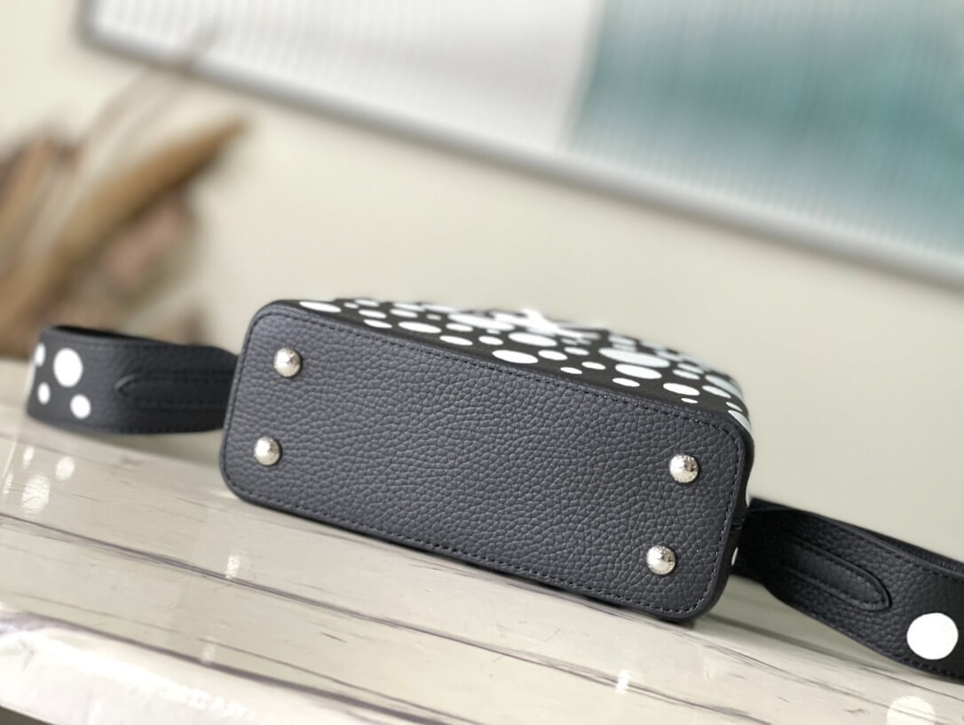 Louis Vuitton LV x YK Mini Capucines Handbag M21692 Red white Black White - Image 18