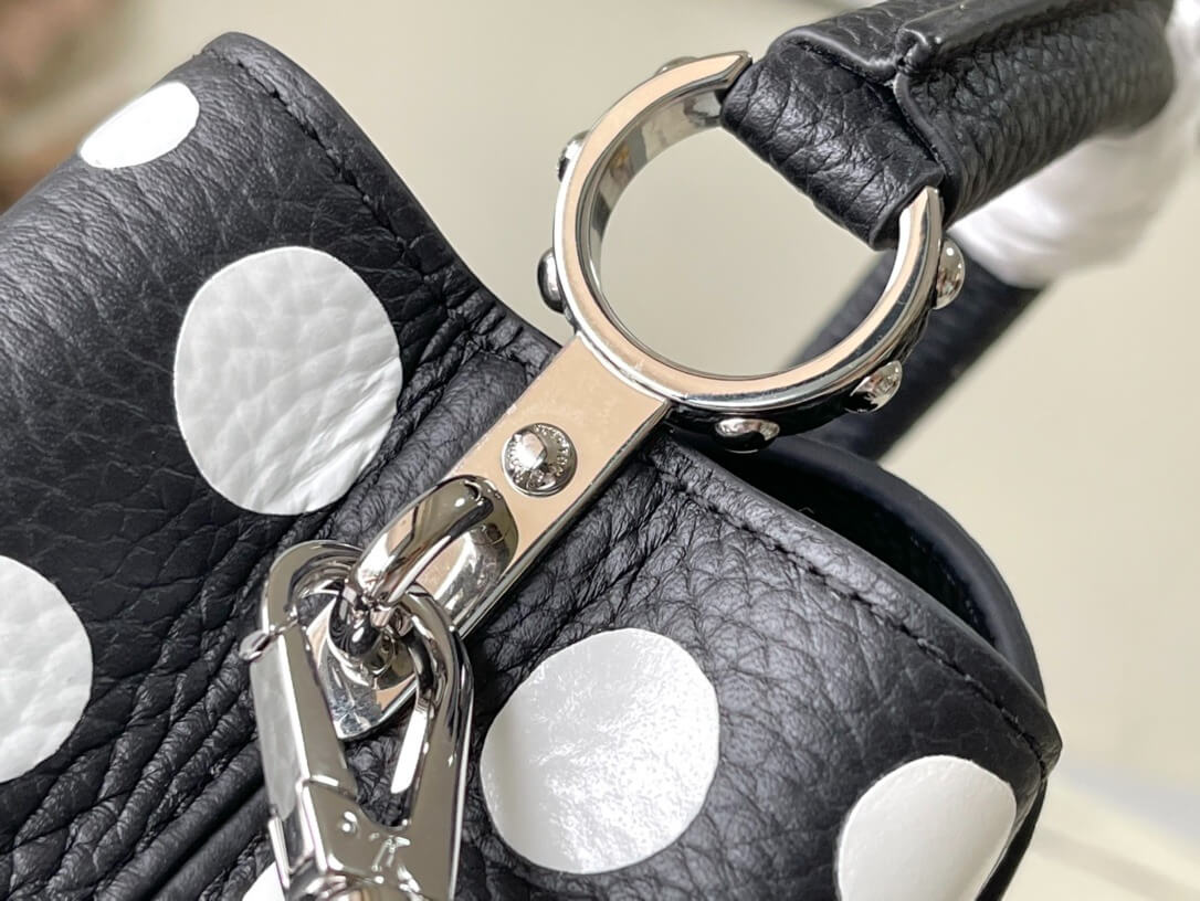 Louis Vuitton LV x YK Mini Capucines Handbag M21692 Red white Black White - Image 15