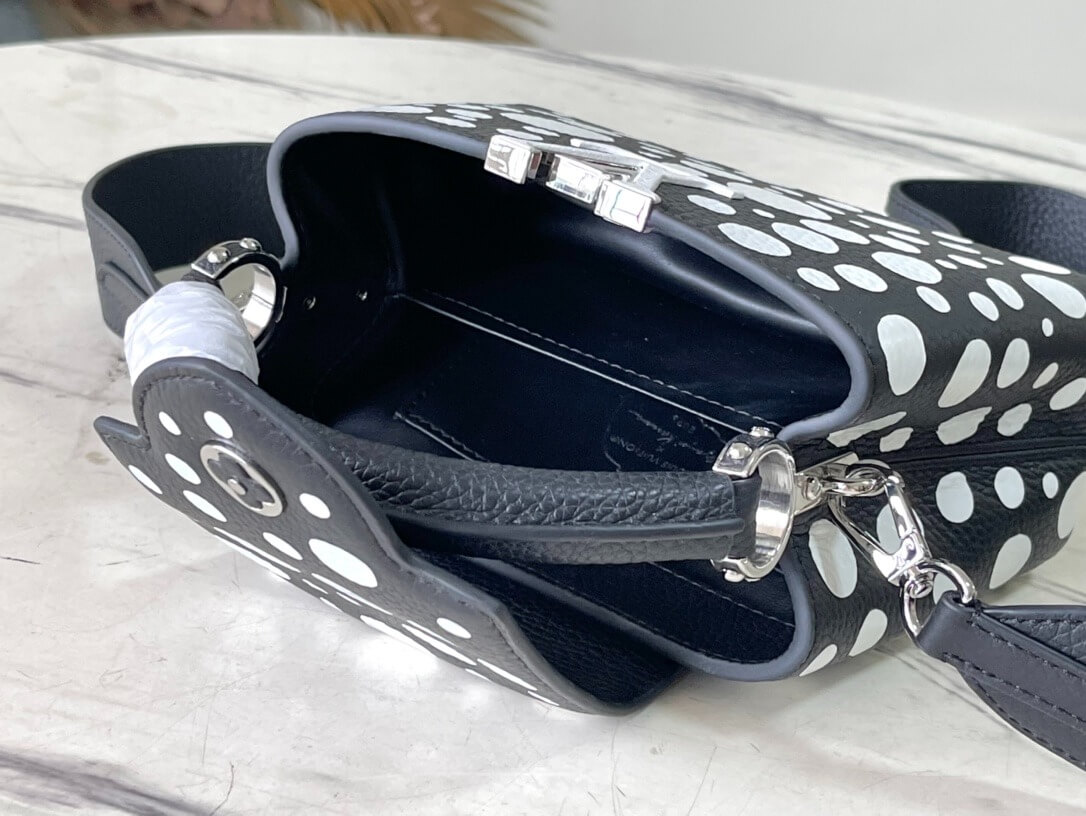 Louis Vuitton LV x YK Mini Capucines Handbag M21692 Red white Black White - Image 12