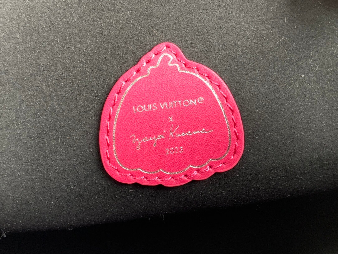 Louis Vuitton LV x YK Monogram Taurillon Infinity Dots OnTheGo MM Handbag M46418 Black / Fuchsia Pink - Image 5