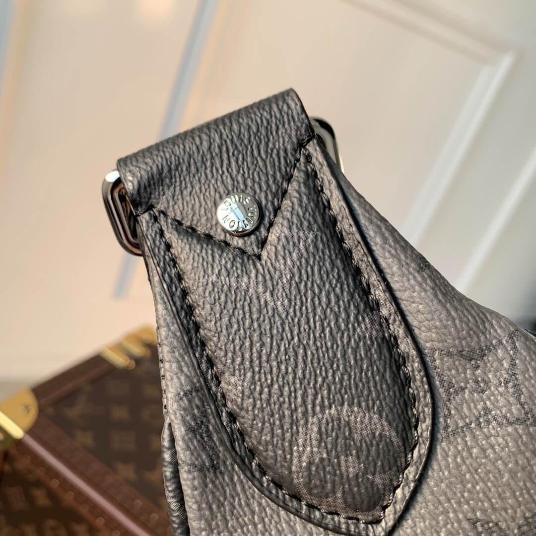 Louis Vuitton Monogram Eclipse Reverse coated canvas LV x YK Maxi Bumbag Presbyopia Pumpkin Handbag M46436 Black Flower - Image 7