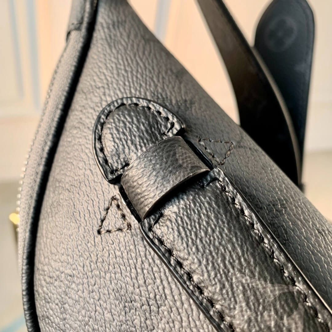 Louis Vuitton Monogram Eclipse Reverse coated canvas LV x YK Maxi Bumbag Presbyopia Pumpkin Handbag M46436 Black Flower - Image 5