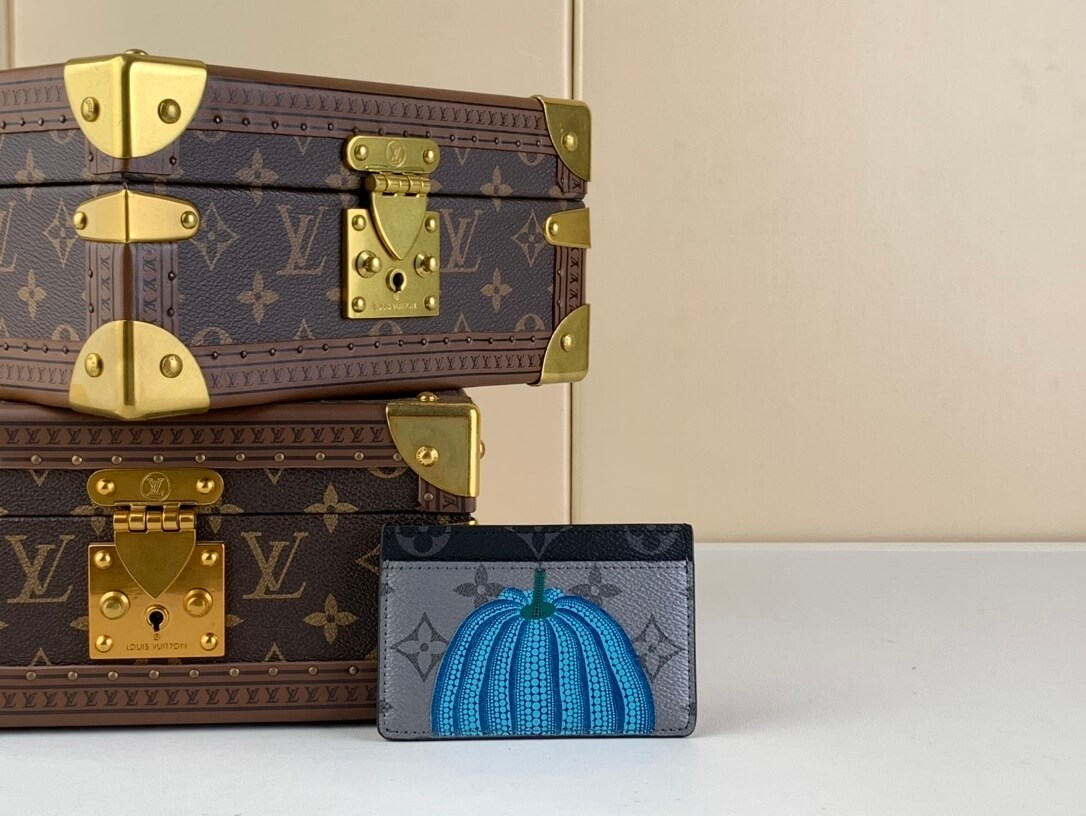 Louis Vuitton Monogram Eclipse Reverse coated canvas LV x YK Porte Carte Simple Card Clip M81968 Black Flower