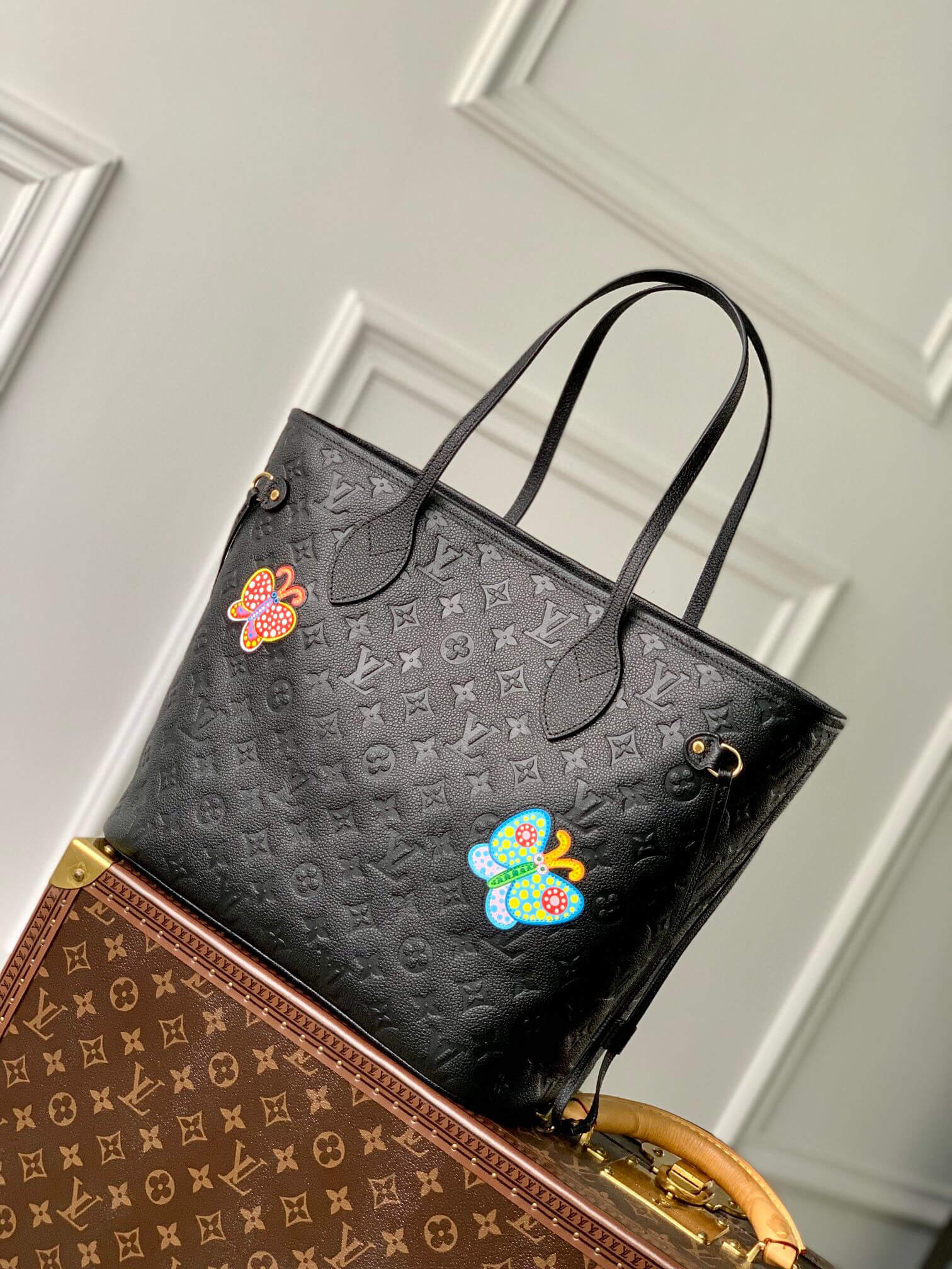Louis Vuitton Monogram Empreinte LV x YK Sac Neverfull MM Shoulder HandBag M21733 Black Flower - White Cream Flower - Image 2