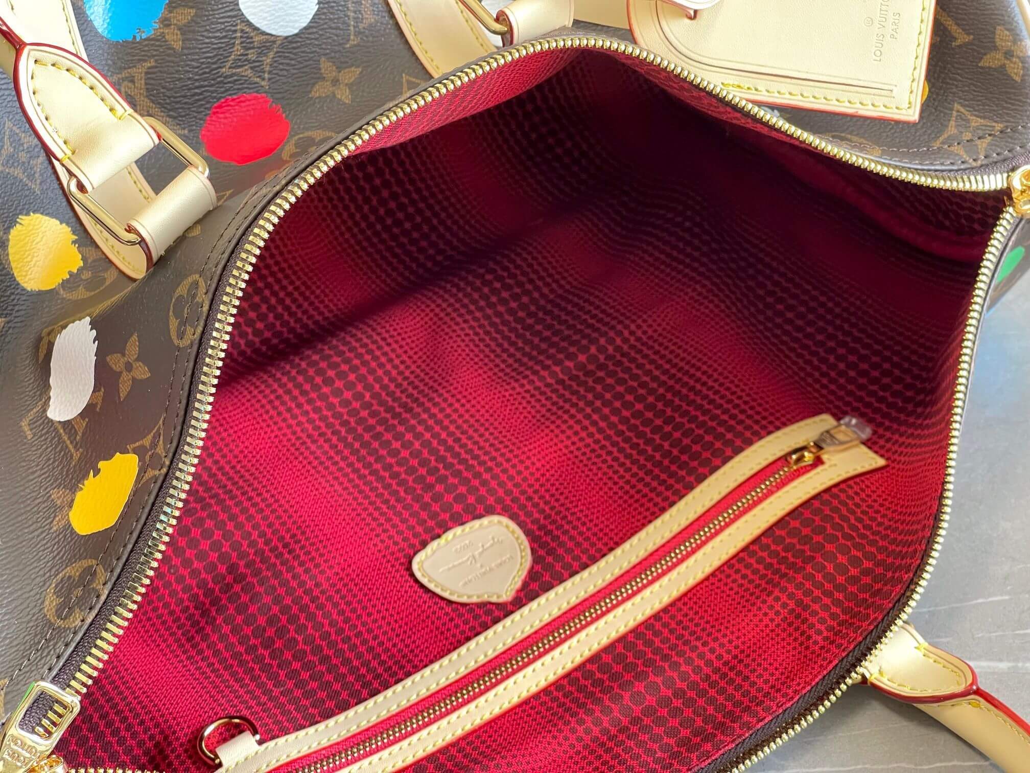 Louis Vuitton Monogram canvas LV x YK Dots print Keepall 45 Travel Shoulder HandBag M46377 Multicolor Red - Image 3