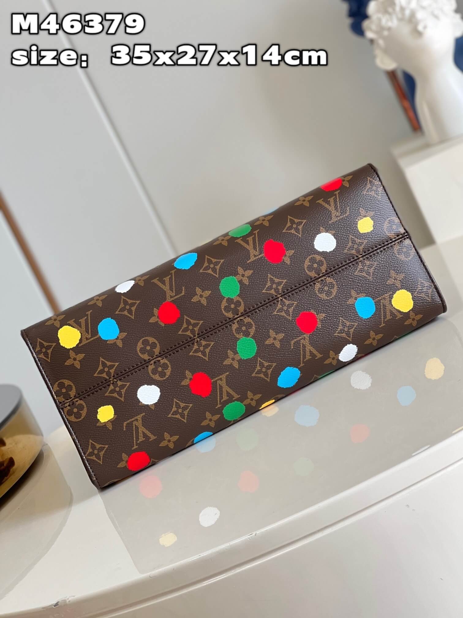 Louis Vuitton Monogram canvas LV x YK Dots print OnTheGo MM Handbag M46379 Multicolor Red - Image 8