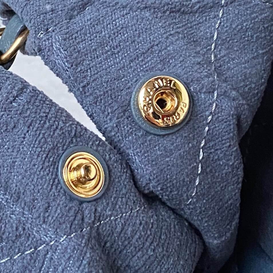 Chanel 22 Small - Medium Jacquard fabric Shopping Shoulder Handbag - Image 32