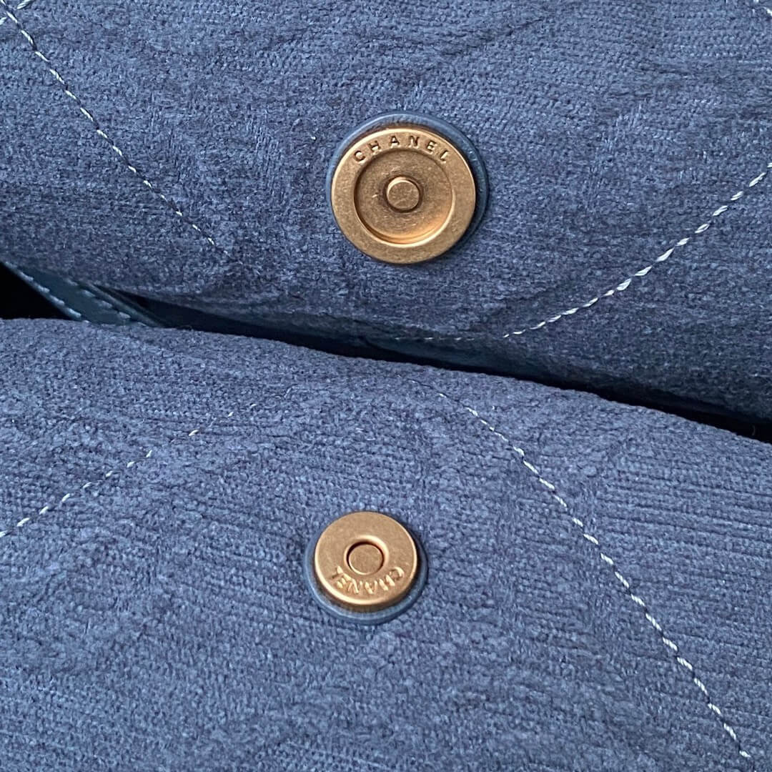 Chanel 22 Small - Medium Jacquard fabric Shopping Shoulder Handbag - Image 31