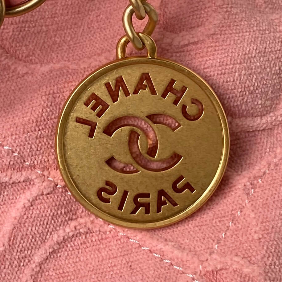 Chanel 22 Small - Medium Jacquard fabric Shopping Shoulder Handbag - Image 50