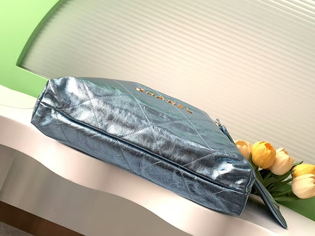 Chanel 22 Mini - Small - Medium Metallic Calfskin Leather Shoulder Handbag - Image 108