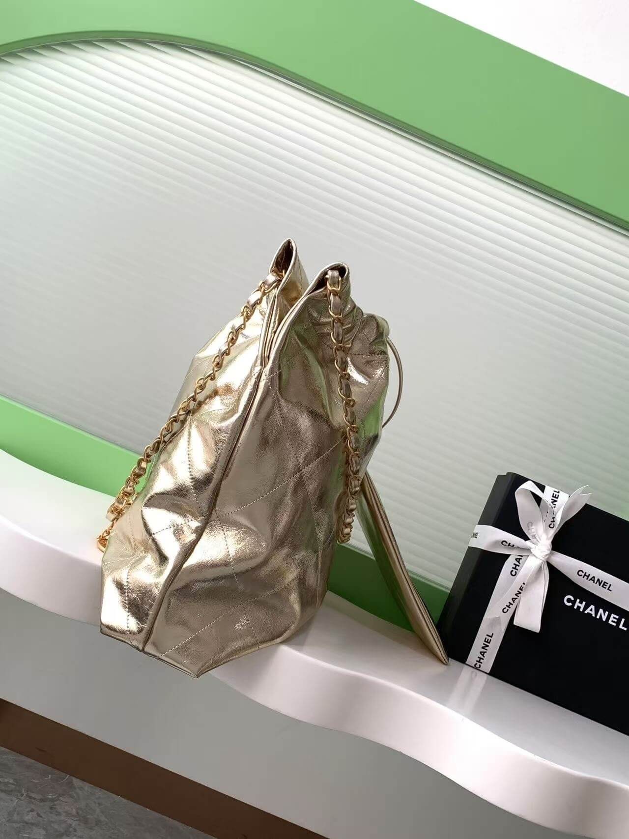 Chanel 22 Mini - Small - Medium Metallic Calfskin Leather Shoulder Handbag - Image 48