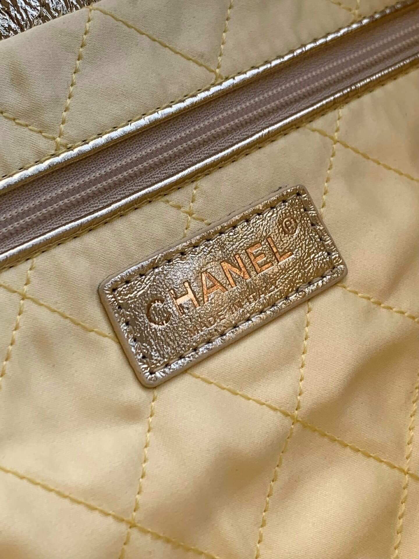 Chanel 22 Mini - Small - Medium Metallic Calfskin Leather Shoulder Handbag - Image 49