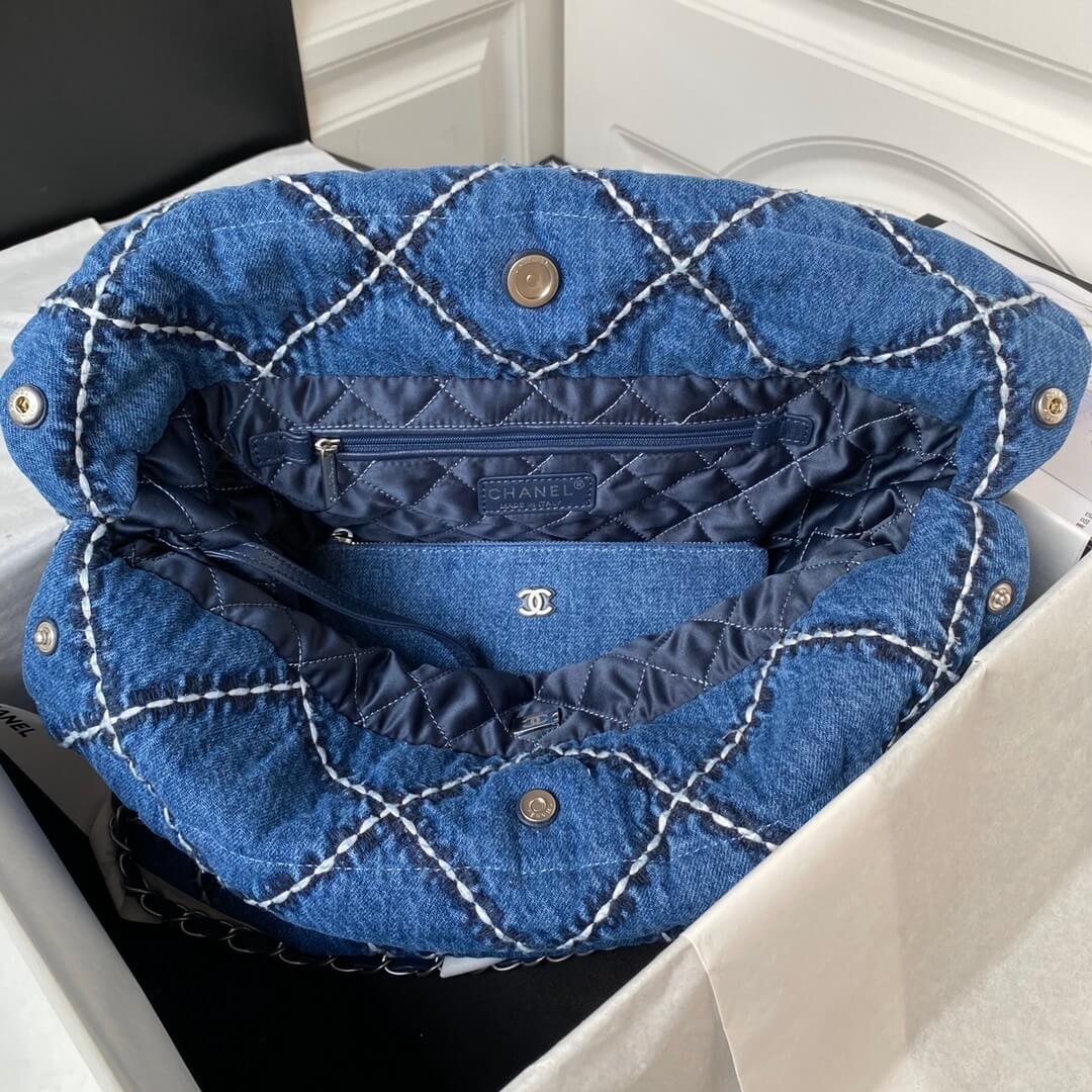 Chanel 22 Washed Denim Shoulder Handbag Blue/White - Image 21