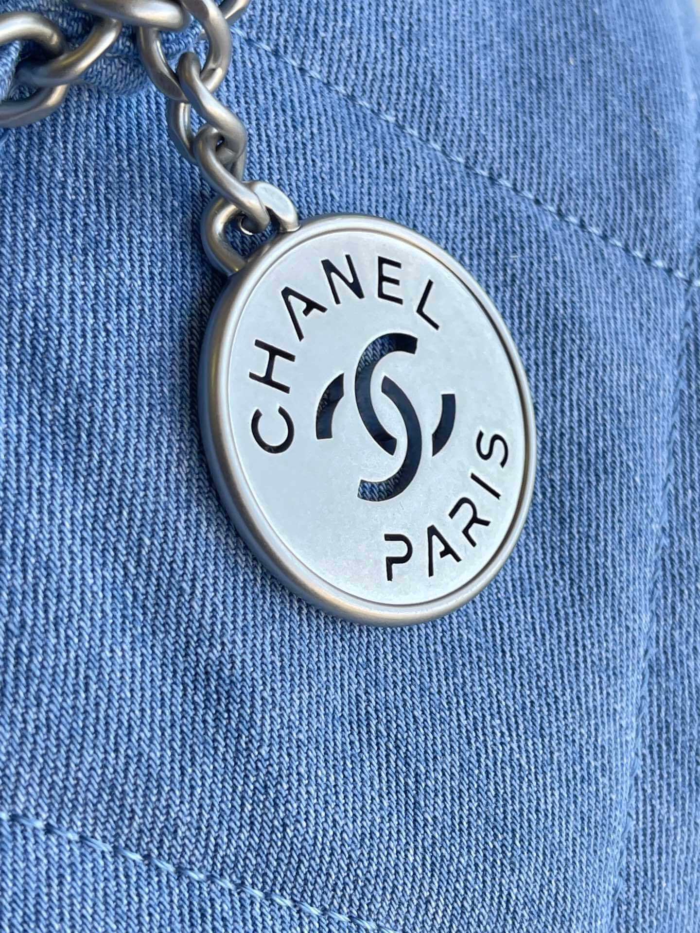 Chanel 22 Washed Denim Shoulder Handbag Blue - Image 23