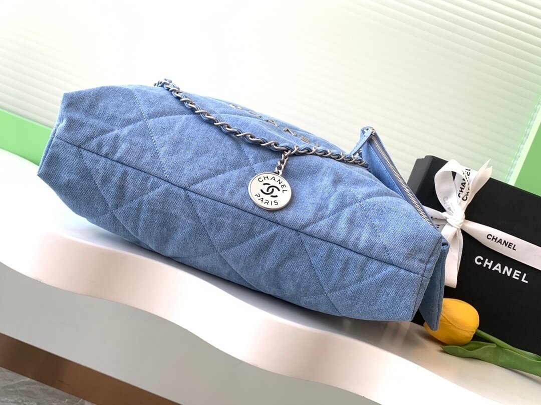 Chanel 22 Washed Denim Shoulder Handbag Blue - Image 27