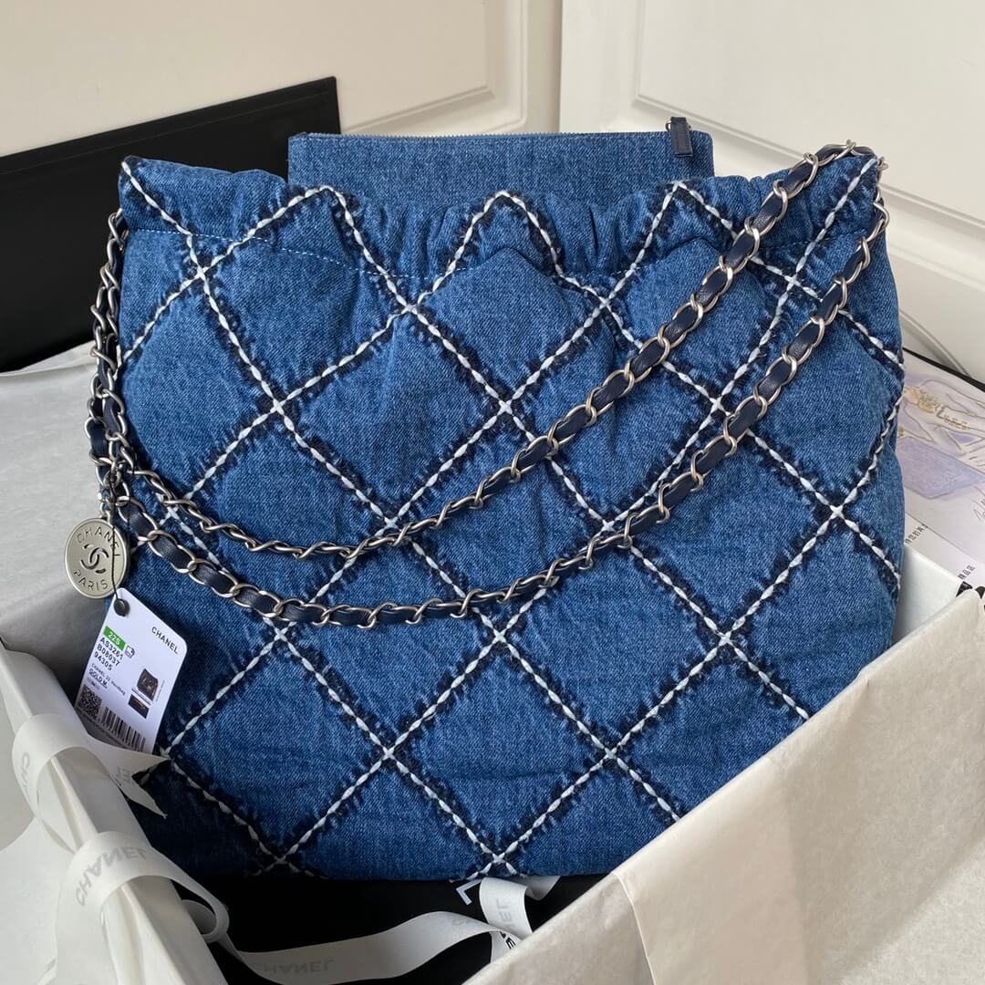 Chanel 22 Washed Denim Shoulder Handbag Blue/White - Image 20