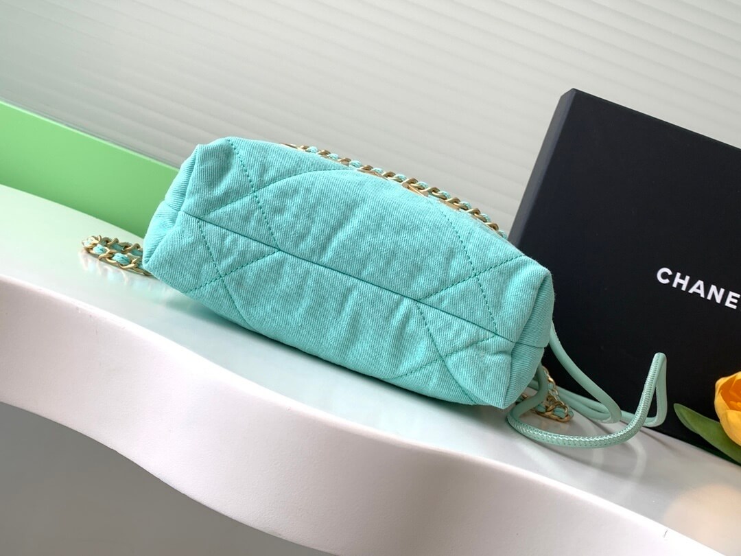 Chanel 22 Mini Denim Shoulder Handbag - Image 18