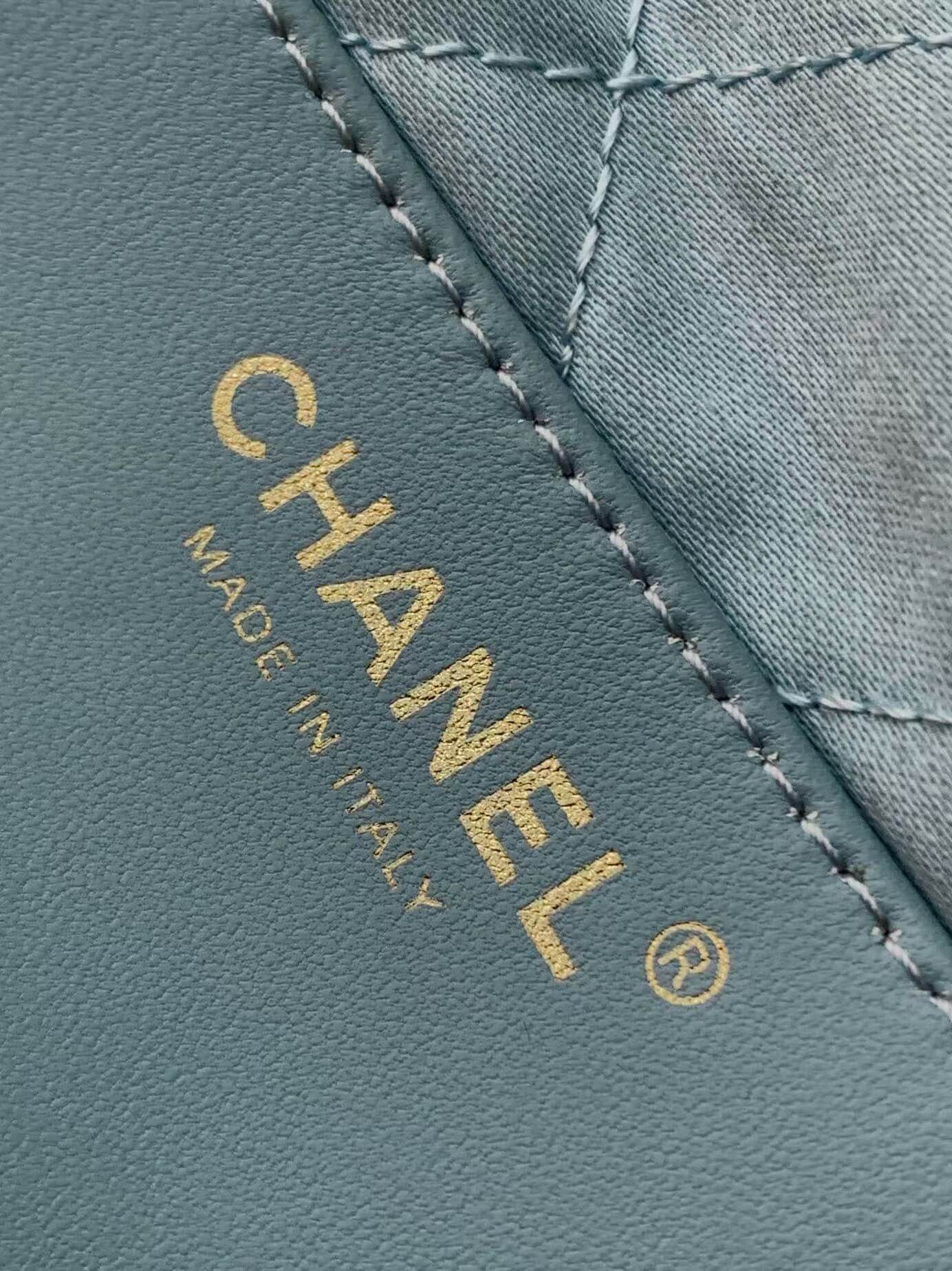 Chanel 22 Mini - Small - Medium Metallic Calfskin Leather Shoulder Handbag - Image 85