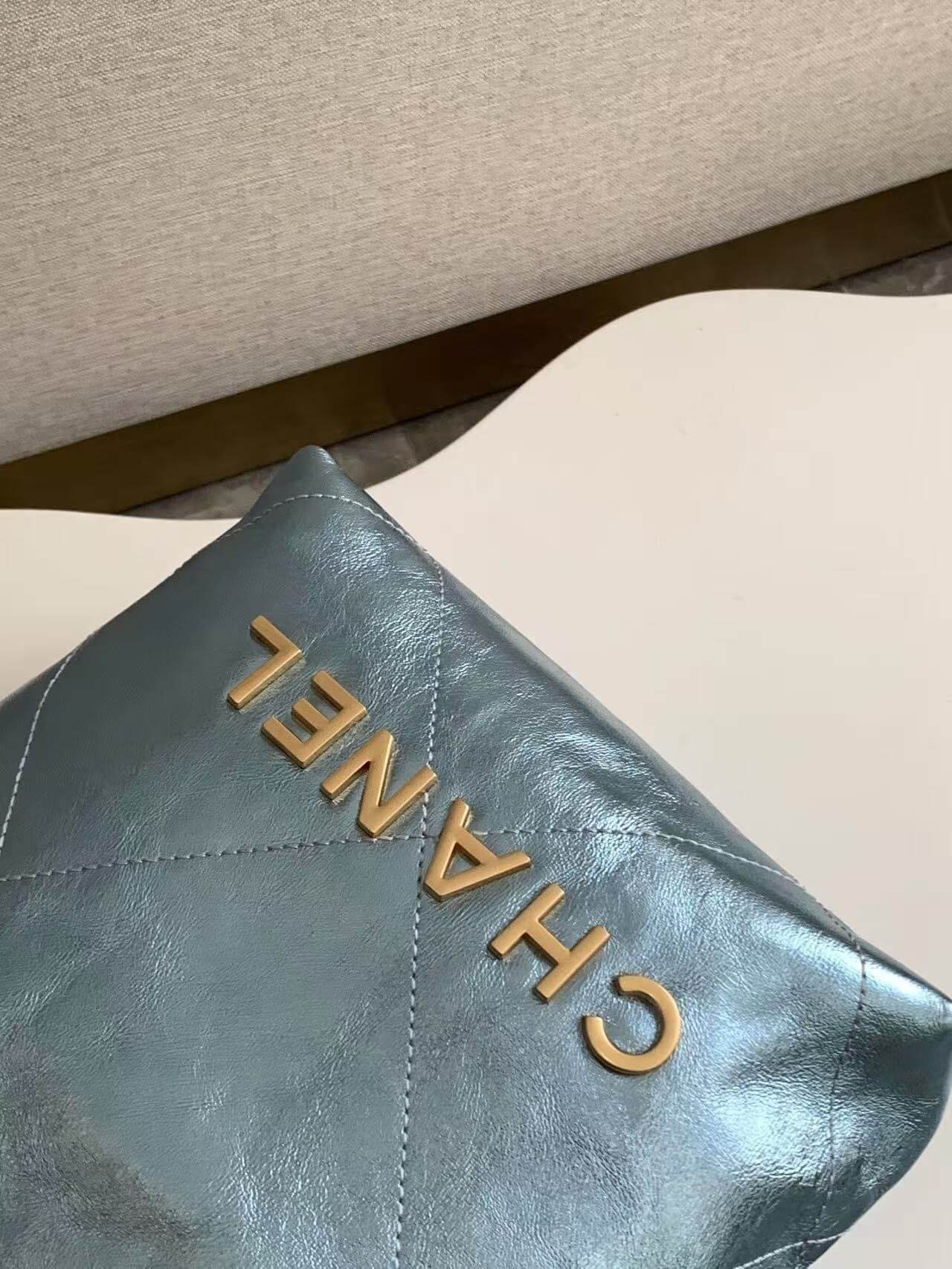 Chanel 22 Mini - Small - Medium Metallic Calfskin Leather Shoulder Handbag - Image 88