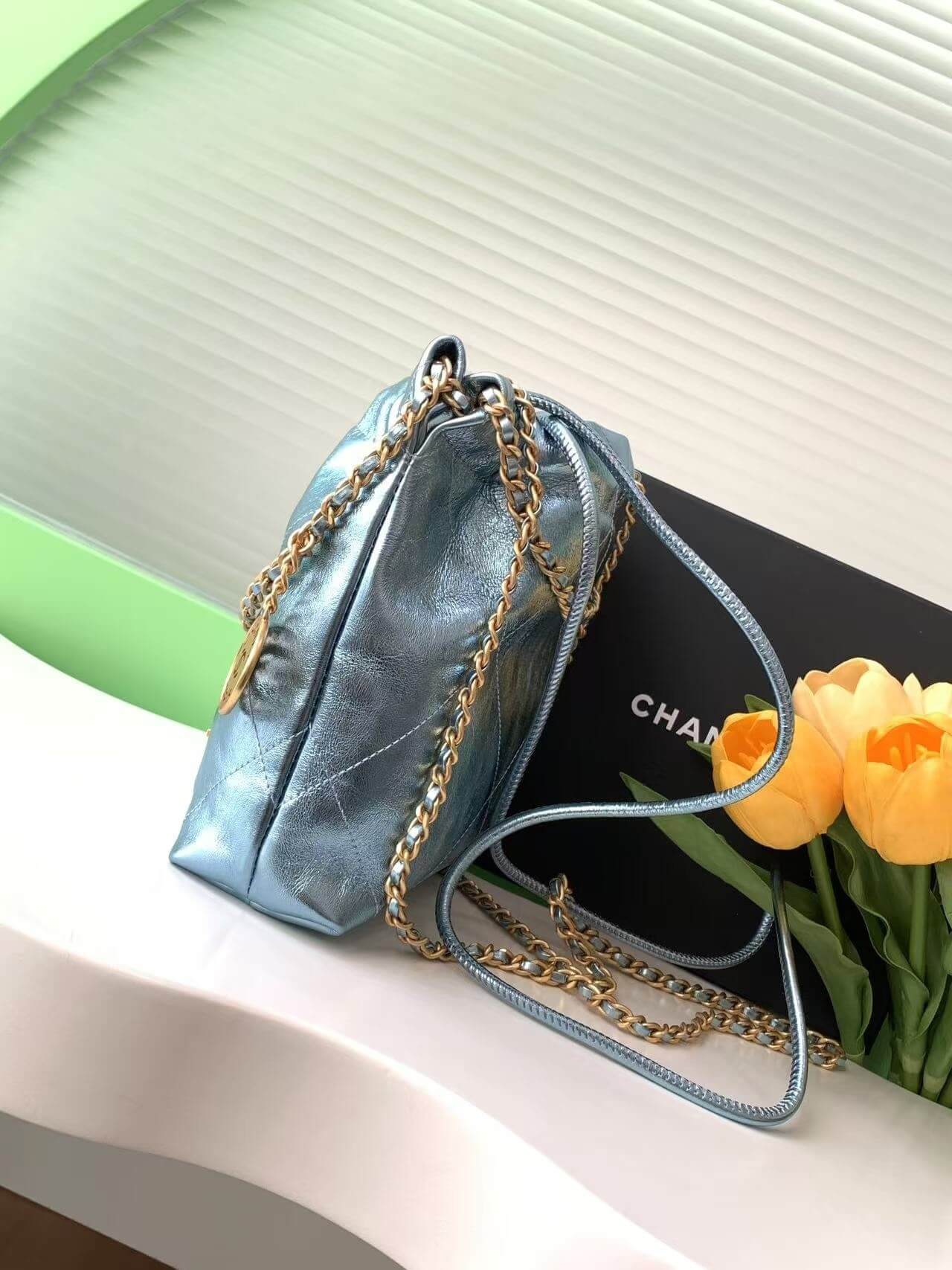 Chanel 22 Mini - Small - Medium Metallic Calfskin Leather Shoulder Handbag - Image 87