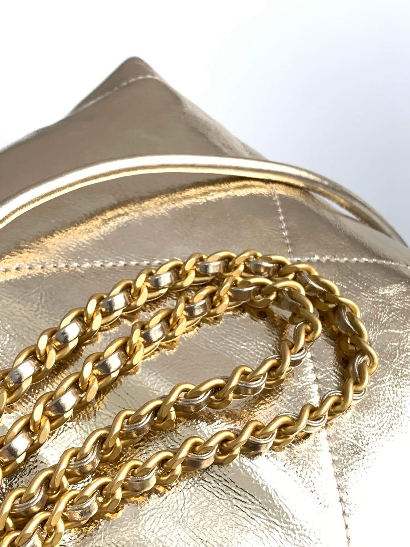 Chanel 22 Mini - Small - Medium Metallic Calfskin Leather Shoulder Handbag - Image 33