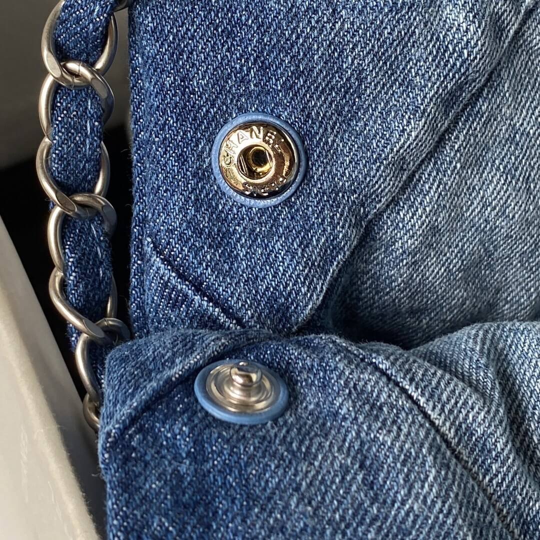 Chanel 22 Washed Denim Shoulder HandBag Blue - Image 6