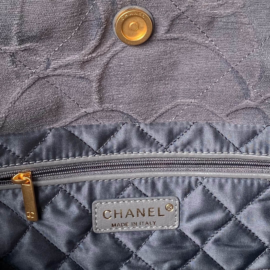 Chanel 22 Small - Medium Jacquard fabric Shopping Shoulder Handbag - Image 4