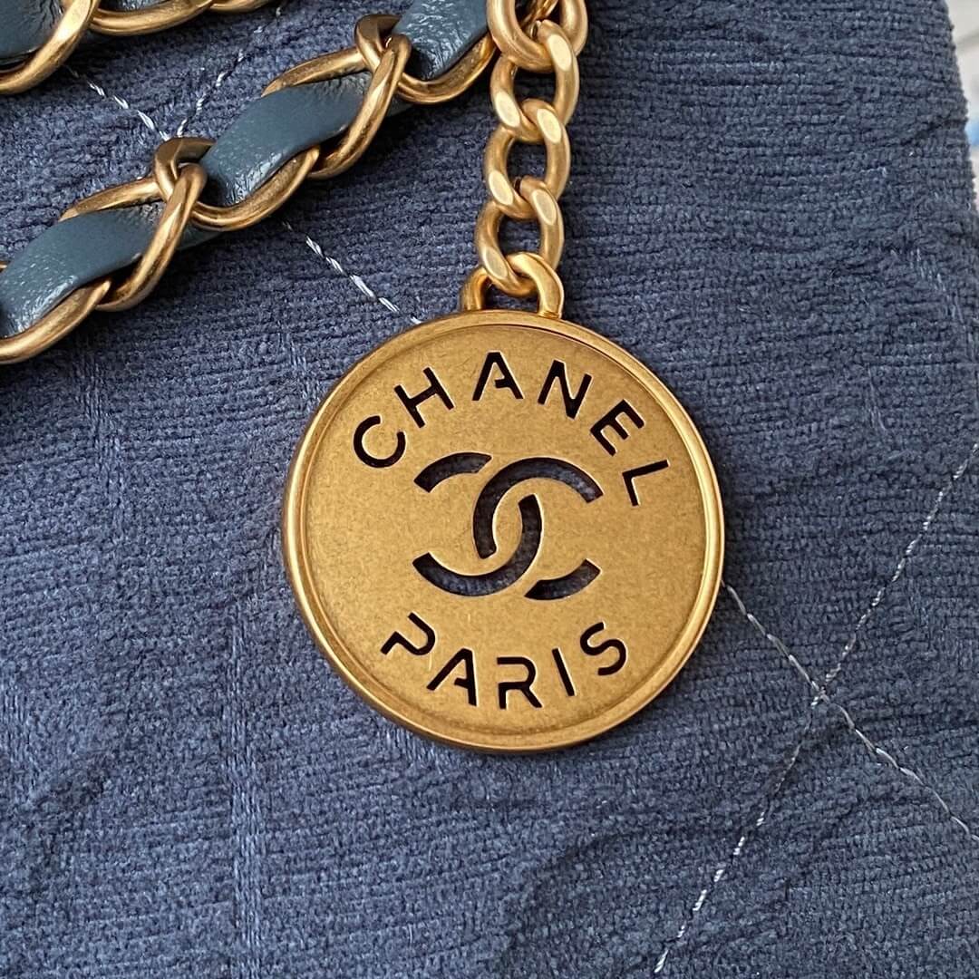 Chanel 22 Small - Medium Jacquard fabric Shopping Shoulder Handbag - Image 25