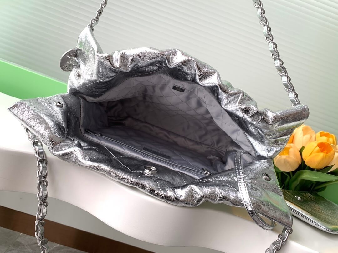 Chanel 22 Mini - Small - Medium Metallic Calfskin Leather Shoulder Handbag - Image 12